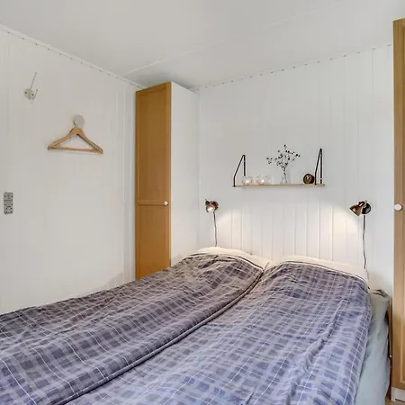 Lovely In With Kitchen